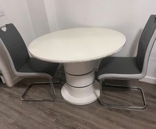 Round Dining Table with 2 Chairs