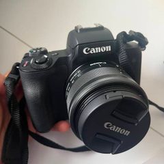 Canon EOS M50 Mark II + Accessories