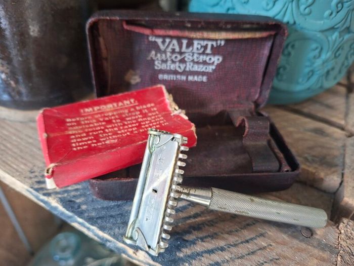 Vintage razor