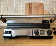 Premium German brand BORK G801 electric contact grill in excellent like-new condition