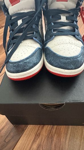 Nike Air Jordan trainers. Size 2.5uk/ 35eu.