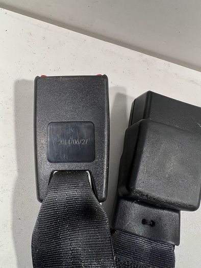 Nissan Leaf 2015 Rear Right Seat Belt Buckle A1l1b61g