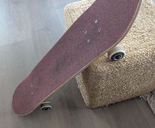 8.25" Skateboard fully kitted, barely used