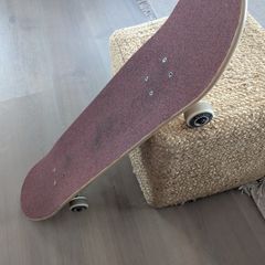 8.25" Skateboard fully kitted, barely used