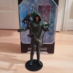 DC Multiverse Green Arrow Articulated Figure