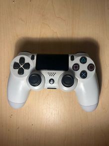 playstation 4 controller