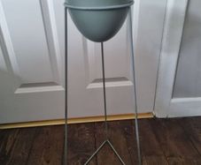 Plant stand