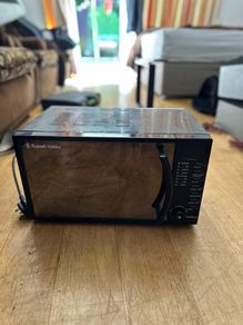 Microwaves Russell Hobbs
