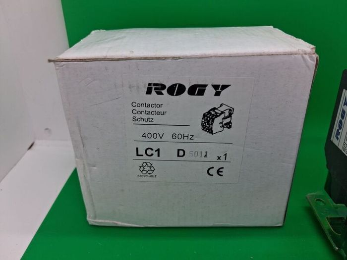 Postage - 4 Available - LC1 D5011 80A 600V 3P Telemecanique Contactor