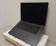 MacBook Pro (M3 Pro) 16 inches 18GB