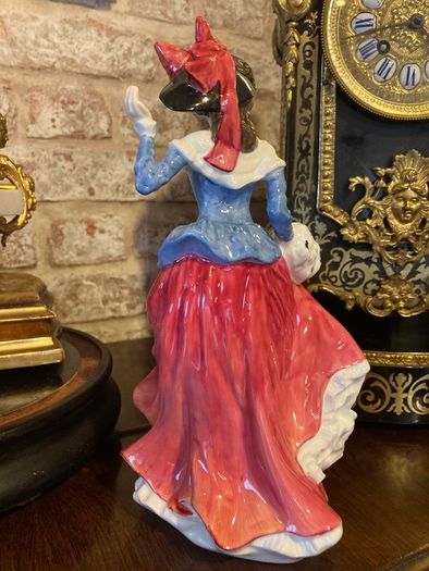 Royal Doulton figurine "Janet"