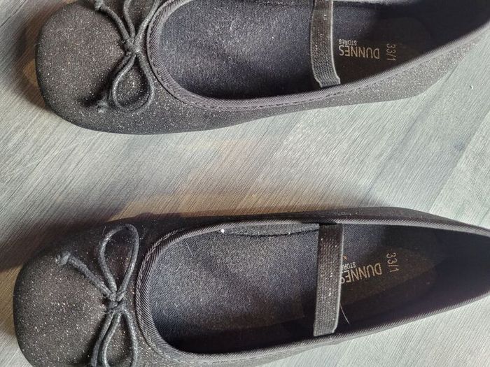 girls black shoes