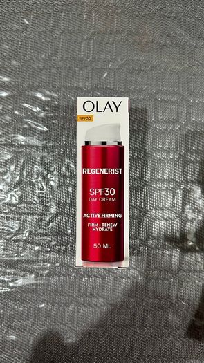 Olay Regenerist Day Face Cream SPF30 AntiWrinkle Firming Moisturiser with Niacinamide Peptides 50ml
