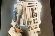 LEGO Star Wars: R2-D2 75308 New Retired