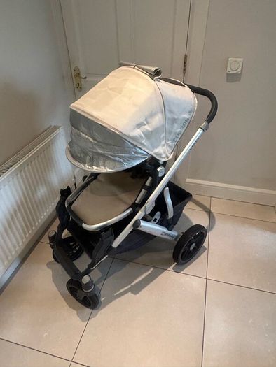 Travel system- baby