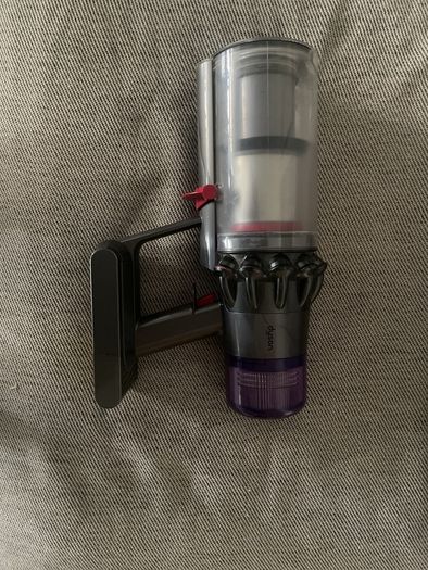 Dyson v11 absolute