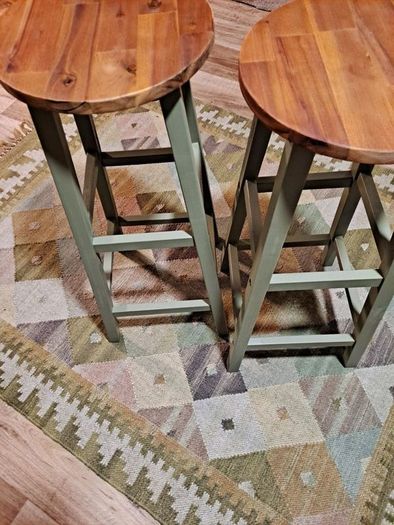 Island/Bar Stools