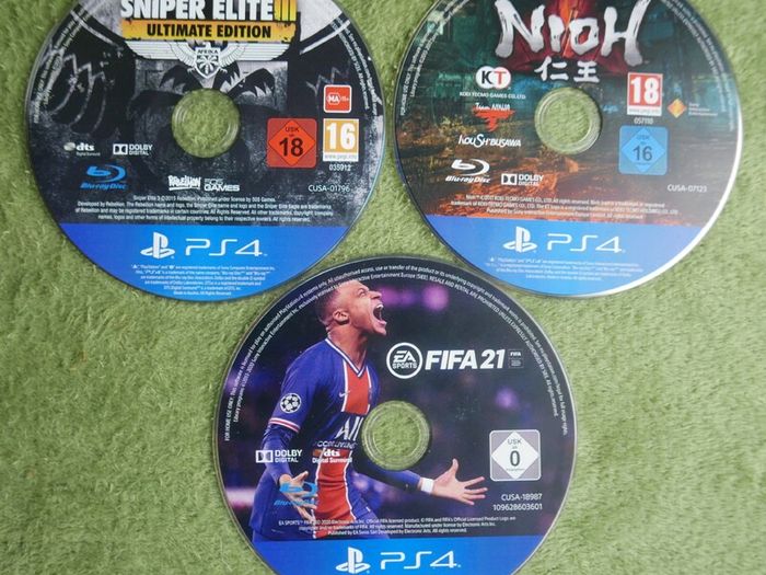 PS4 and PS3 games