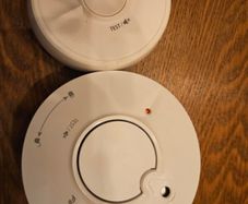 Smoke alarm x 2