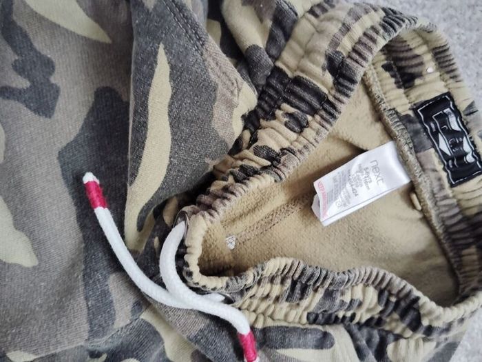 boys trousers.age 5/6