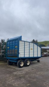 Silage trailer