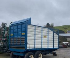 Silage trailer