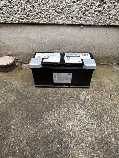 car battery AGM from bmw 640d