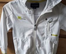 Reserved white hoodie size 4/5 yeare barely worn