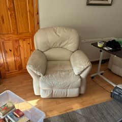 Cream electric rise and recline chair