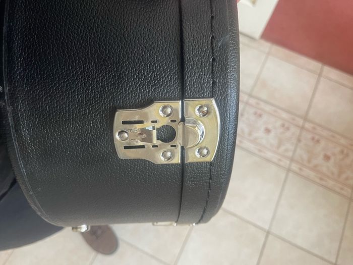 acoustic guitar hard case