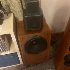Kef 105/2 speakers