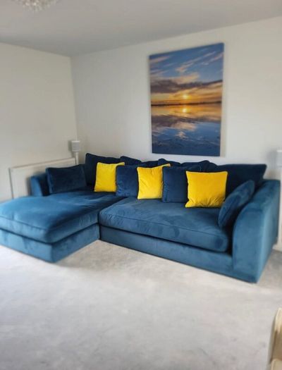 Whitemeadow Deep Teal Velvet Corner Sofa - Excelle
