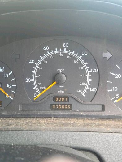 1997 Mercedes E200