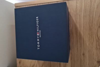 tommy hilfiger watch