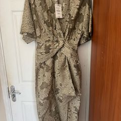 Zara Midi dress, Size M