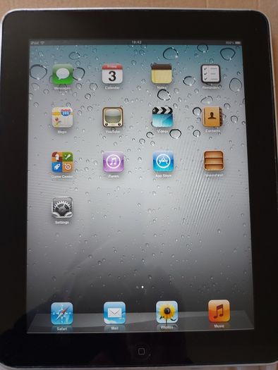 Original Apple Ipad 16GB, No Camera, includes over 20 Family Kids Movies, a real blast from the Past in excellent condition