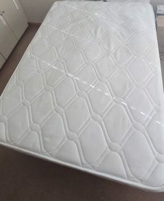 Double mattress FREE.