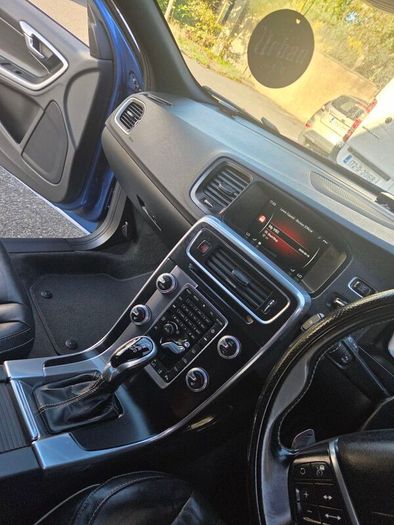2016 Volvo V60
