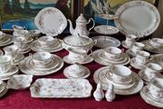 87 Piece Royal Albert Paragon Victoriana Rose Bone China Gold Gilt Dinner And Tea Service / Set For 10 Person Setting Made In England