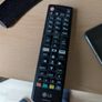 32" Lg Smart Tv Image 3