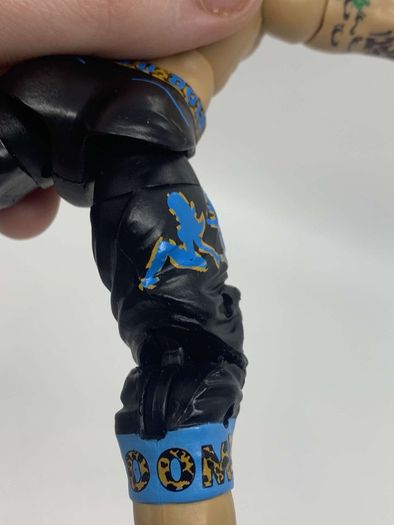 wwe elite series 49 Big Cass & Enzo Amore action figures