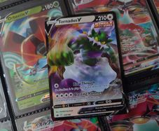 Tornadus V ! Ultra Rare ! from Chilling Reign Set ! 2021 ! Pokemon Card !
