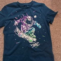 NEW.NEXT boys t-shirt. Age 6