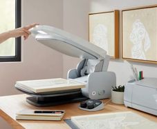 Cricut AutoPress (HeatPress)