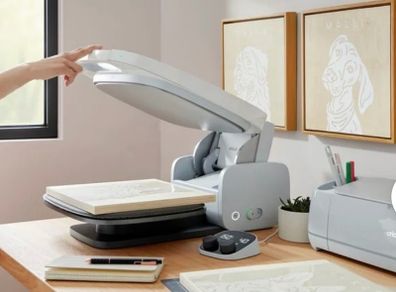 Cricut AutoPress (HeatPress)