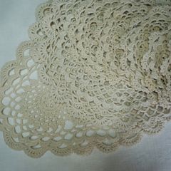 Vintage crochet centrepiece, place mats, coasters