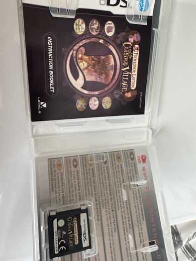 Professor Layton and the Curious Village Nintendo DS