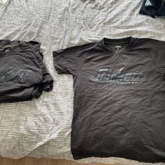 Snickers 9 x t shirt medium