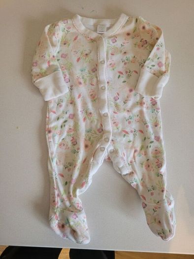 Boots Mini club 0-3 months sleepsuits