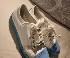 Young Versace Boys Trainers size 31